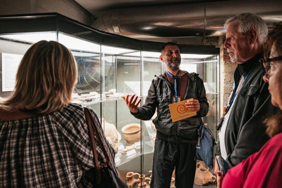 Rome: Trevi Fountain and Underground Guided Tour - The working aqueduct: the best reason to book