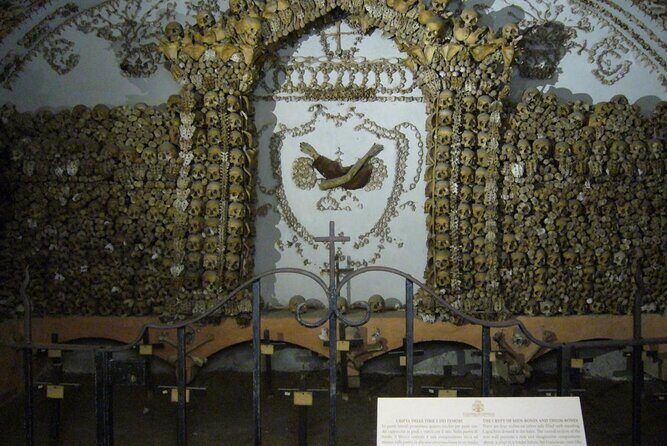 Rome Underground: Catacombs Tour, Aqueducts and Appian Way - Catacombs of San Sebastiano or Domitilla: quieter, cooler, and more human