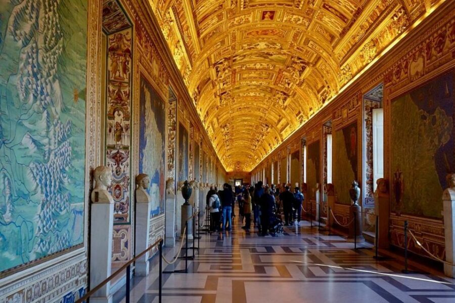 Rome: Vatican Museums and Sistine Chapel Guided Tour - Should you book it or do it on your own?
