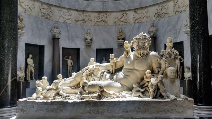 Rome: Vatican Museums and Sistine Chapel Guided Tour - Gallery of Maps in 20 minutes: a shortcut to Vatican thinking