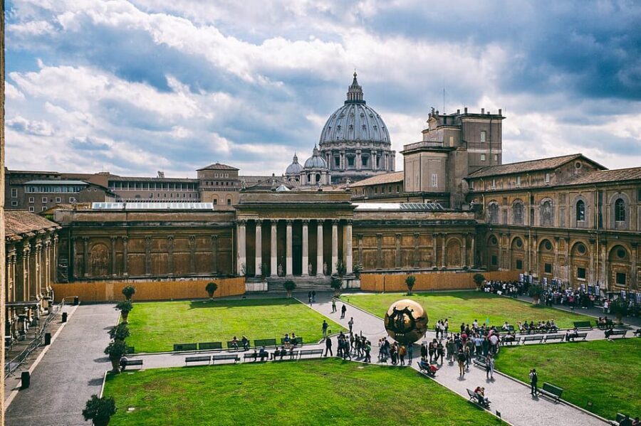 Rome: Vatican Museums Skip-the-Line Ticket - What the audio guide changes for your day