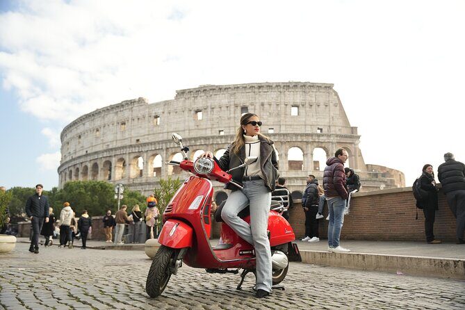 Rome Vespa Tour with Professional Photoshoot - A 1.5-Hour Rome Ride With Pro Photos