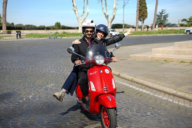 Rome Vespa Tour with Professional Photoshoot - Circus Maximus Pass-By Moments (Yes, They Count)