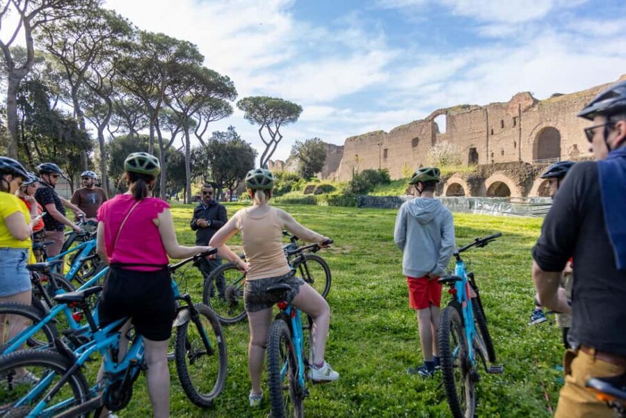 Rome:Appian Way E-bike Tour with Catacombs, Aqueducts & Food - Lunch and aperitivo: local food without turning the day into a restaurant mission