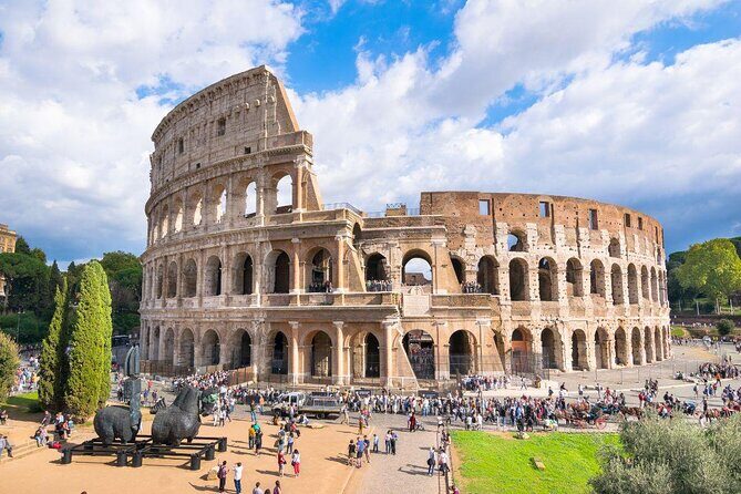 Small Group Tour: Colosseum & Roman Forum with Arena Floor Access - Key highlights to look for
