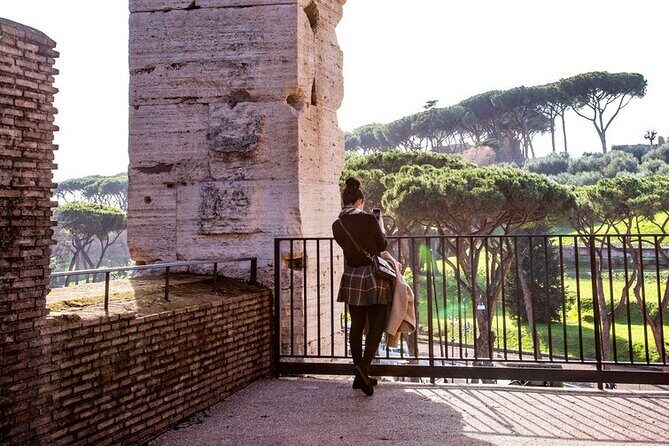 Small Group Tour: Colosseum & Roman Forum with Arena Floor Access - Palatine Hill: Emperor Palaces, Romulus, and Big Views