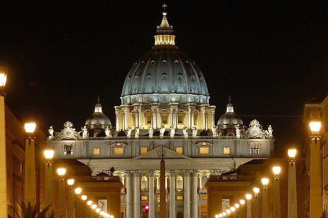 St Peter's Basilica Express Guided Tour, includes Dome Climb - Inside St Peter’s Basilica: La Pietà, mosaics, St Peter, and John Paul II