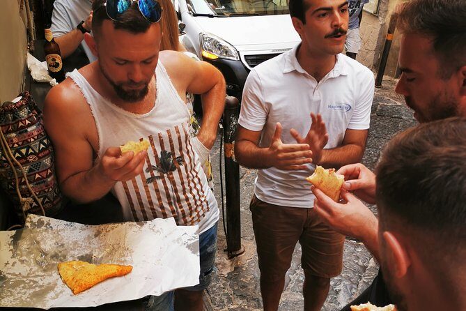 Street food in Naples with 6 Stops and Limoncello - Getting oriented in Naples: Piazza Carità to Pignasecca streets