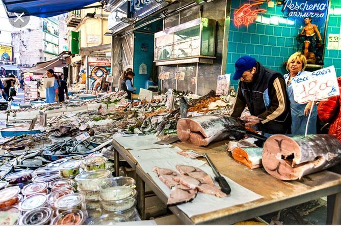 Street food in Naples with 6 Stops and Limoncello - The walking part: standing tastings, crowds, and comfort tips