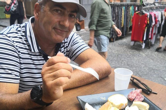 Street food in Naples with 6 Stops and Limoncello - Should you book this Naples street food tour with  limoncello?