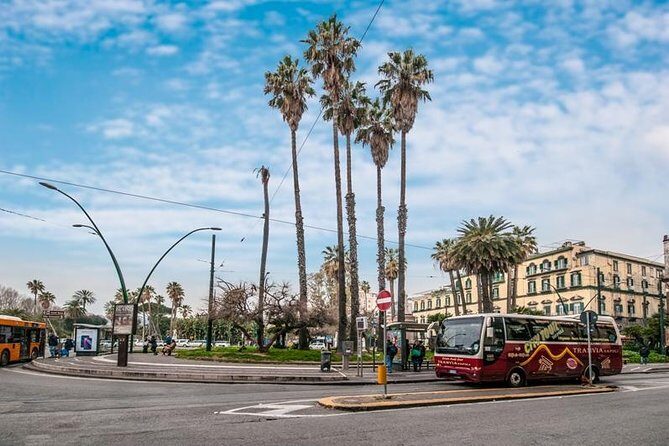 Tramvia Napoli: Easy Drop-On Drop-Off Tour to Explore Naples - The guide and audioguide: how to get the most out of it