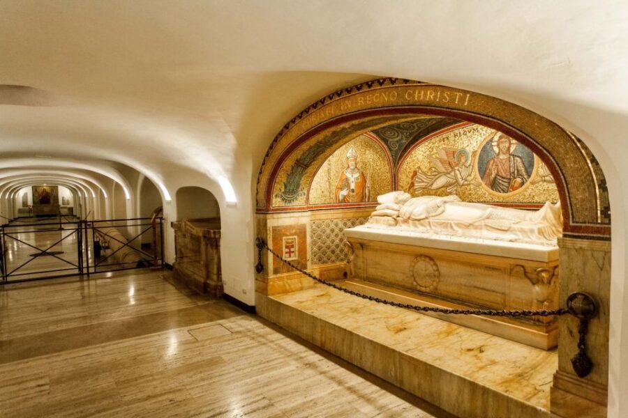 Vatican City: Skip-the-Line Vatican Museums & Sistine Chapel - Comfort tips that make a big difference in the Vatican
