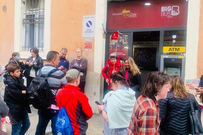Vatican Museum, Sistine Chapel and St Peter's Guided Tour - Priority entry and headsets: how this tour saves your sanity