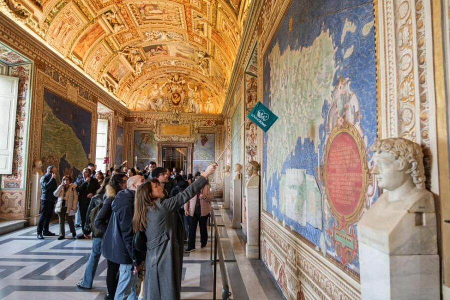 Vatican Museums & Sistine Chapel Guided Tour - Entering the Vatican Museums without losing your mind