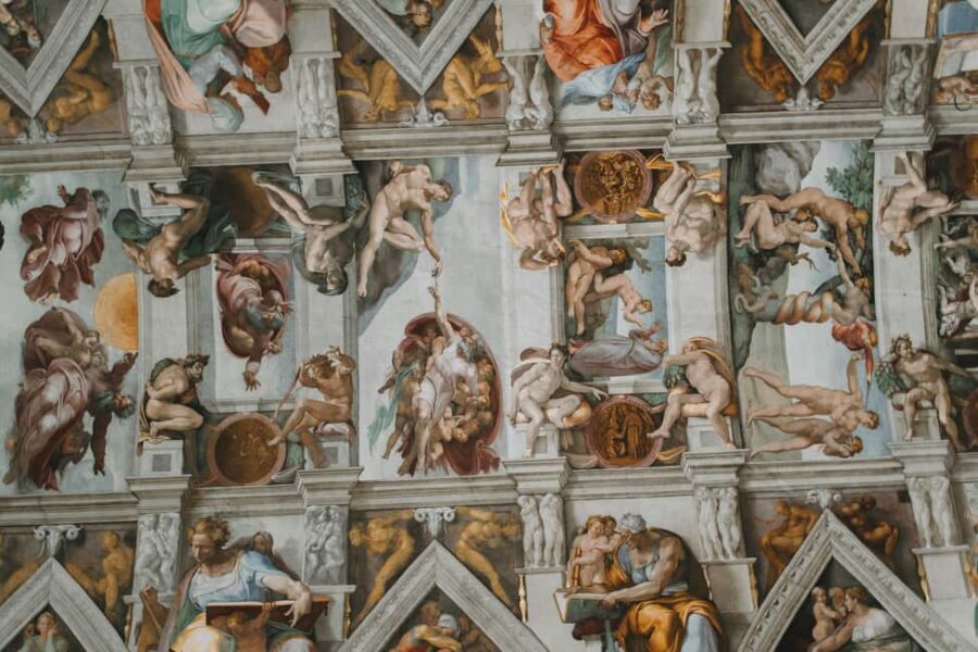 Vatican Museums & Sistine Chapel Skip-the-Line Guided Tour - Courtyard of the Pigna and the Big Sculpture Moment