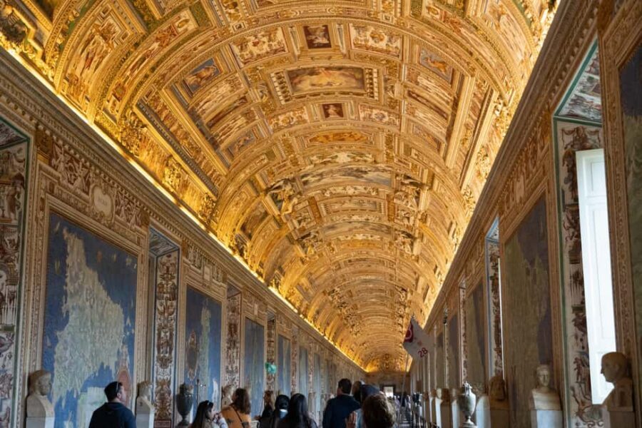 Vatican Museums & Sistine Chapel Skip-the-Ticket-Line Tour - Vatican Museums highlights: sculptures and Renaissance art with context