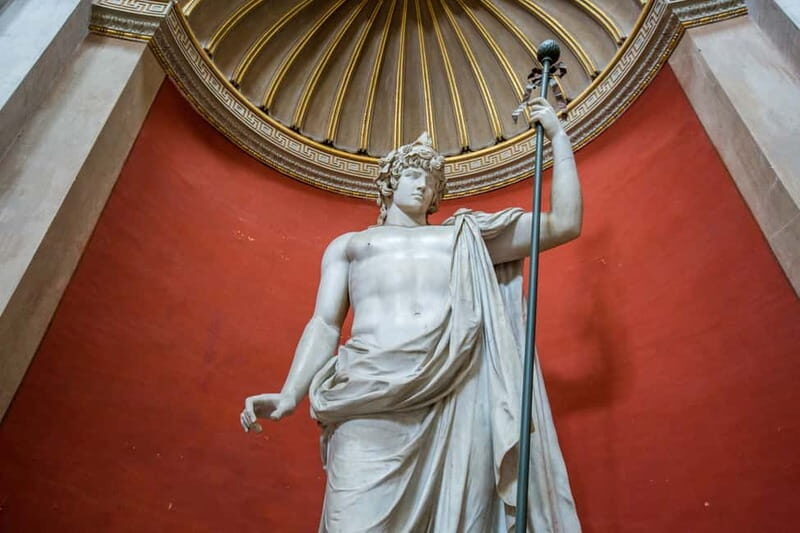 Vatican, Sistine Chapel & St. Peter's Skip-the-Line Tour - Raphael’s Rooms and the Pine Courtyard: the Renaissance hit