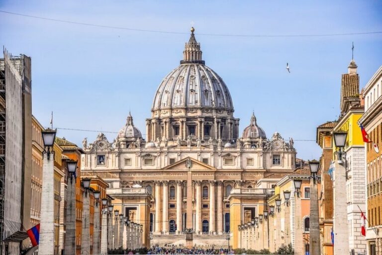 Vatican & Sistine Chapel Ticket with Optional Audio Guide - Audio Guide + Map: The Self-Paced Winning Combo