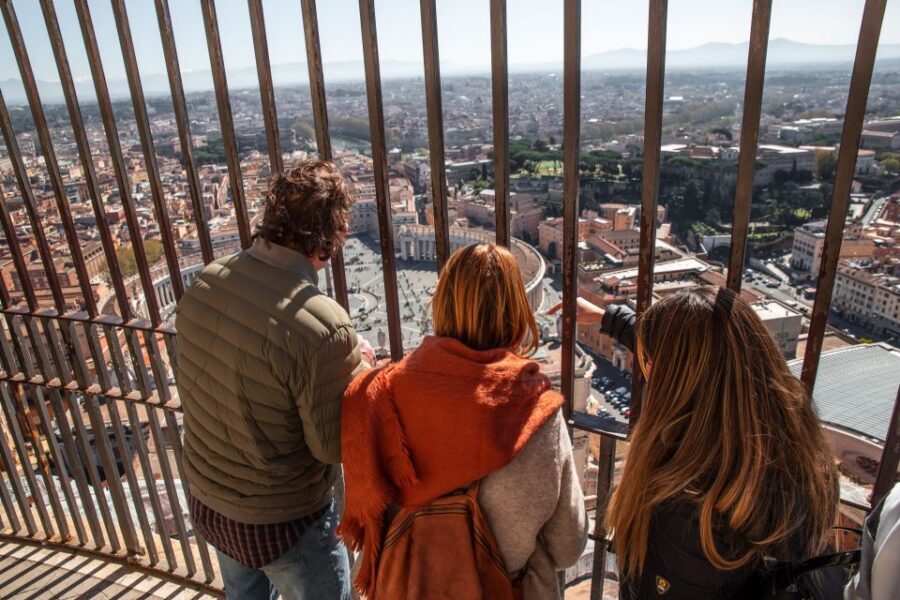 Vatican: St. Peter’s Basilica, Dome Climb & Papal Tombs Tour - Guide Style: Why Names Like Valerio and Ignacio Pop Up