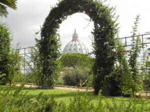 Vatican: Vatican Gardens with Bus Tour & Vatican Museums - Vatican Gardens by Minibus: Panoramic Views With Real-World Limits
