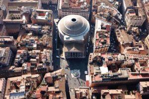 Walking Guided Tour and Rome's Iconic Temple Pantheon Entrance - Meeting point: start at Piazza Navona, not at the doors